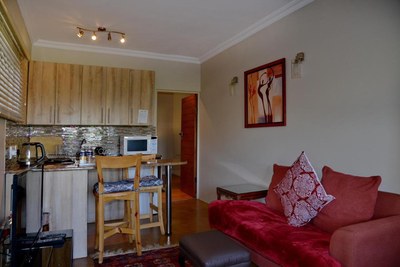 Annie'S Boutique Guesthouse And Garden Spa Hartbeespoort Ngoại thất bức ảnh